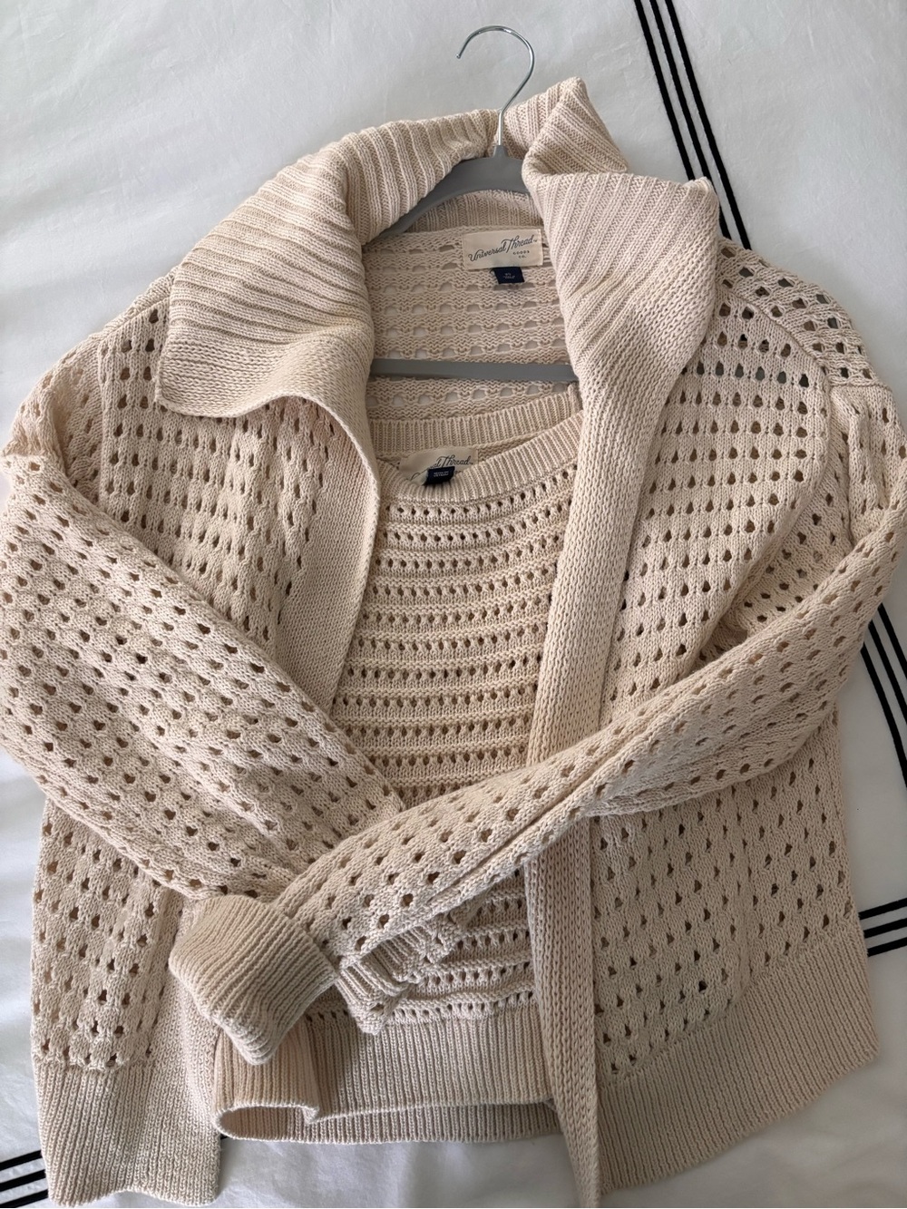 Universal Thread Cream Tank & Cardigan with Folded Collar Set
